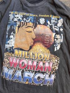 90'S MILLION WOMAN MARCH T-SHIRT